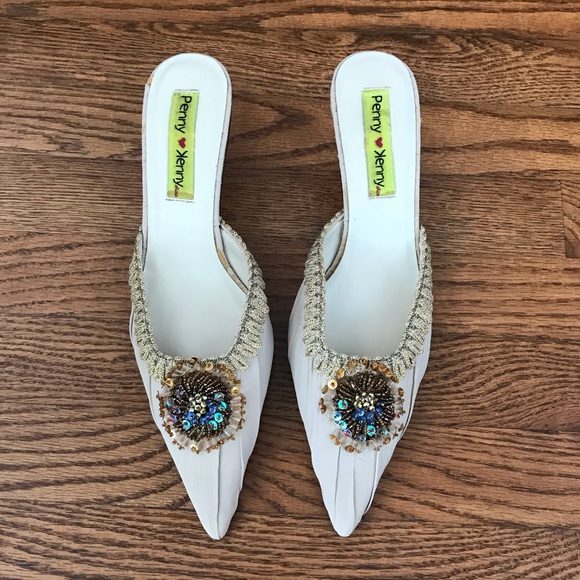 Penny Loves Kenny Lovely bead embroidered kitten heels women’s - Picture 8 of 11